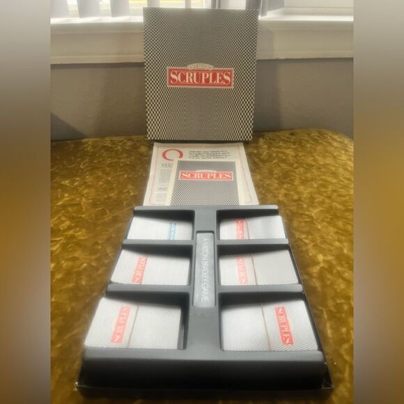 A Question Of Scruples Board Game Milton Bradley Vintage 1986 - Picture 2 of 3